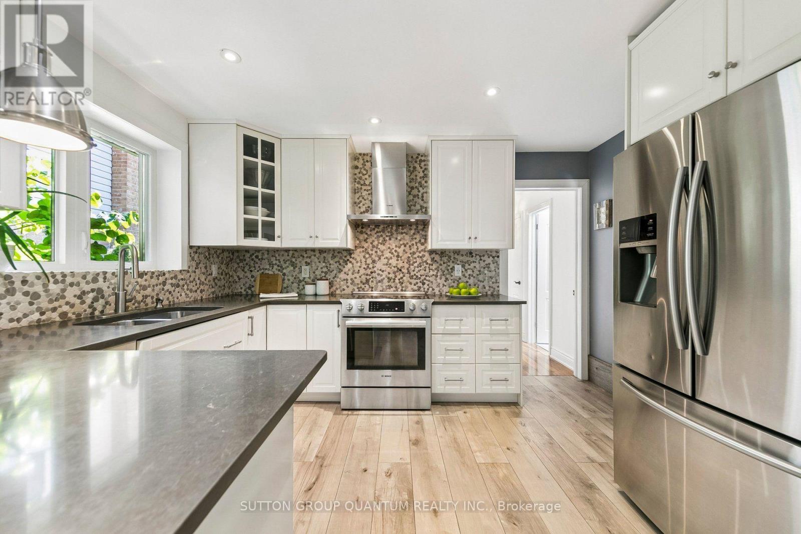2621 Windjammer Road, Mississauga, Ontario  L5L 1H7 - Photo 16 - W13755306
