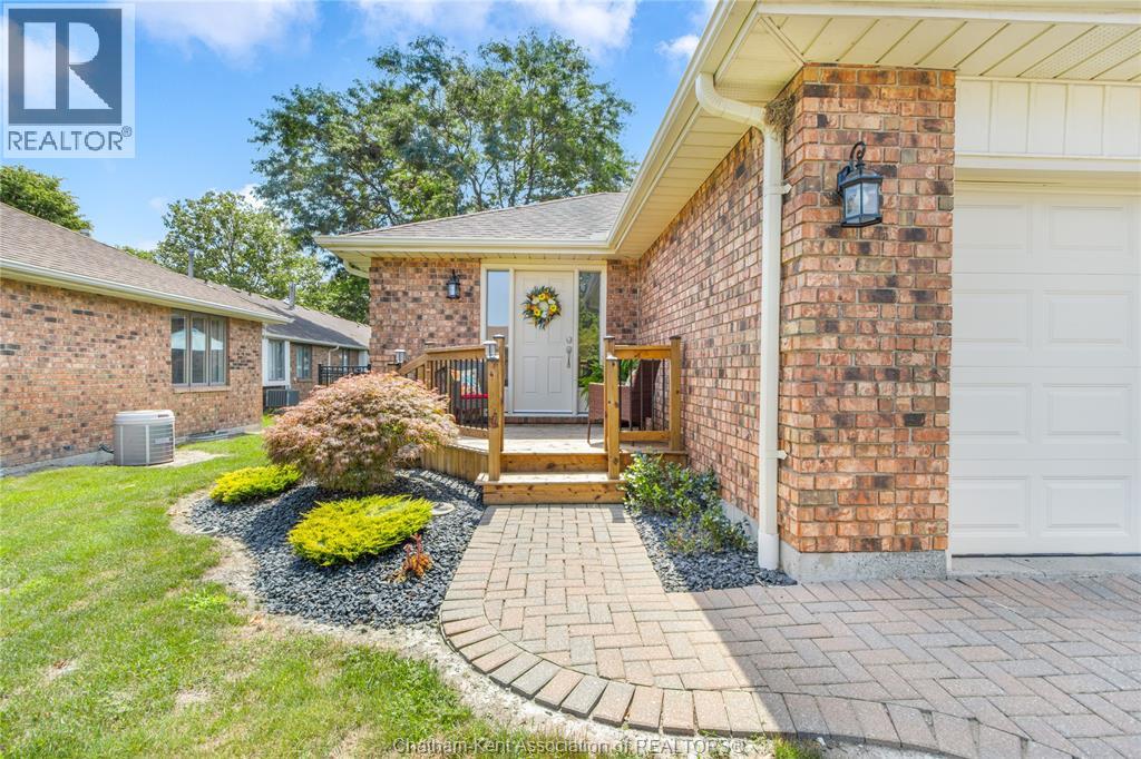 26-21 Earl Drive, Chatham, Ontario  N7M 6E7 - Photo 4 - 26021777