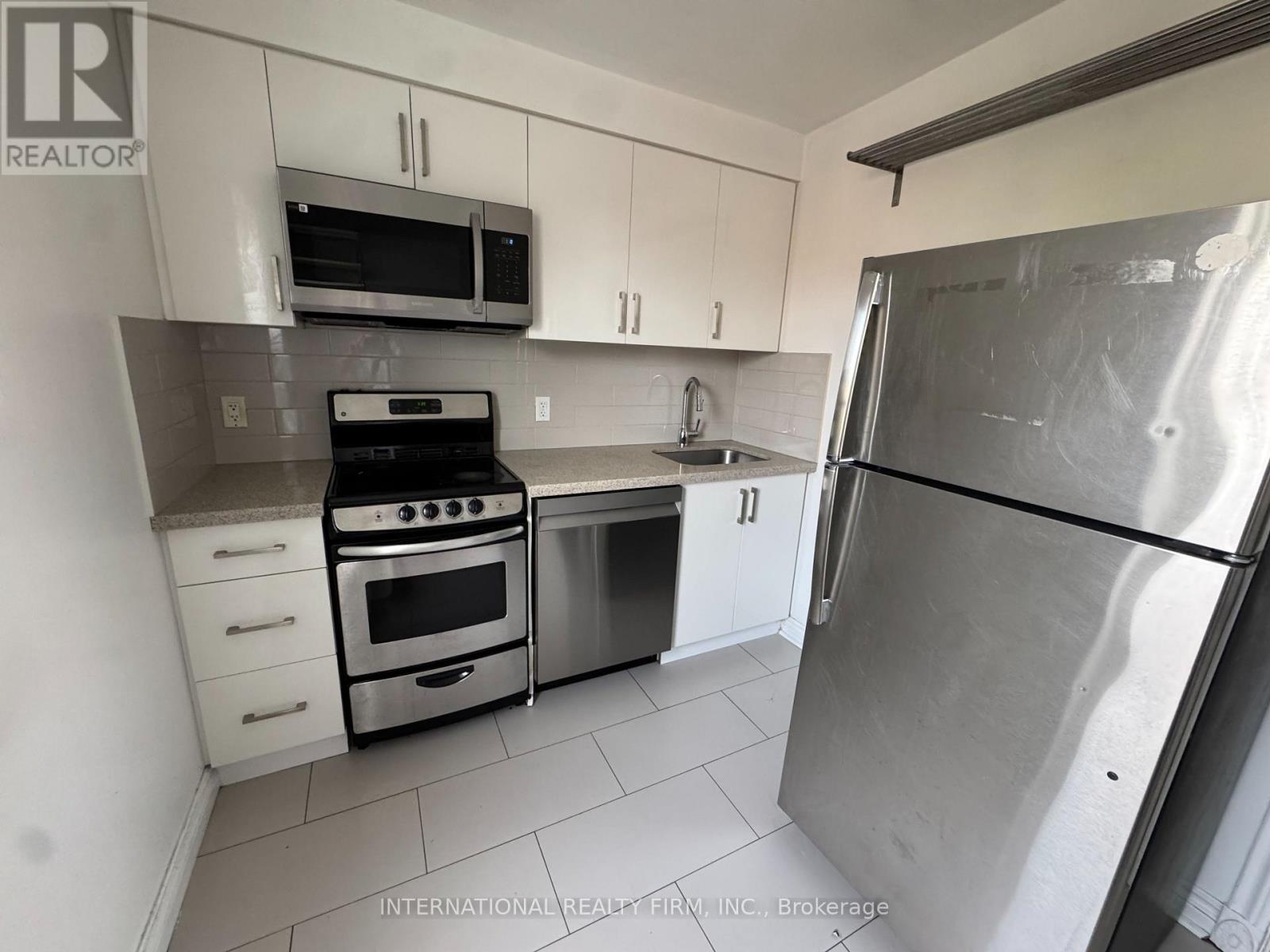2 - 161 Montrose Avenue, Toronto, Ontario  M6J 2T6 - Photo 17 - C13757784