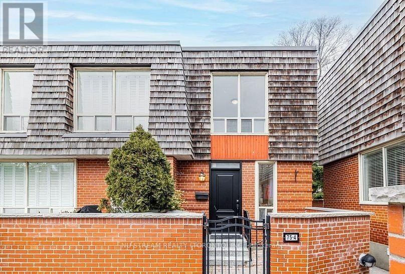 MAIN - 4- 75 UPPER CANADA DRIVE, toronto (st. andrew-windfields), Ontario