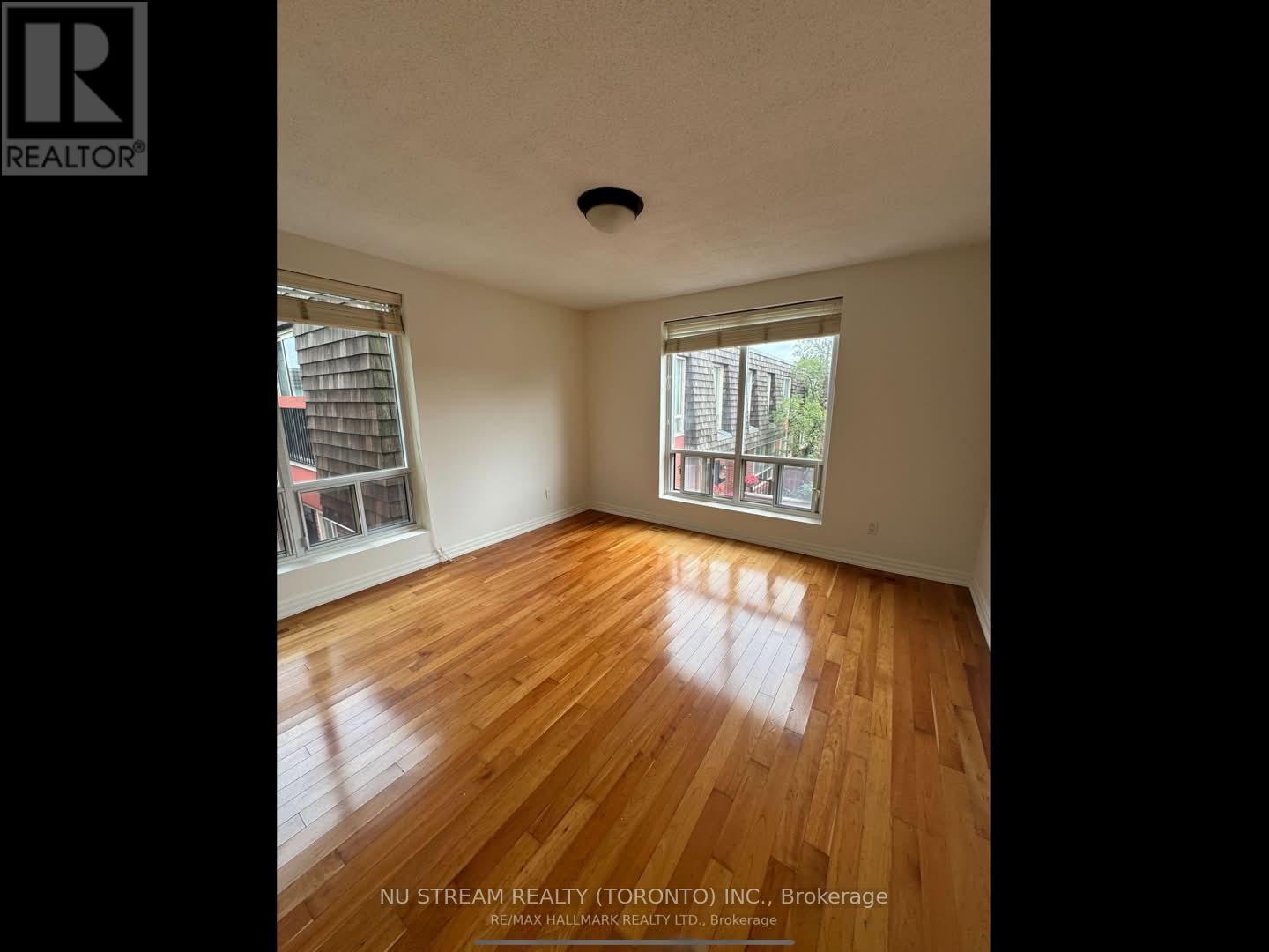 Main - 4- 75 Upper Canada Drive, Toronto (St. Andrew-Windfields), Ontario  M2P 2A2 - Photo 4 - C13757796