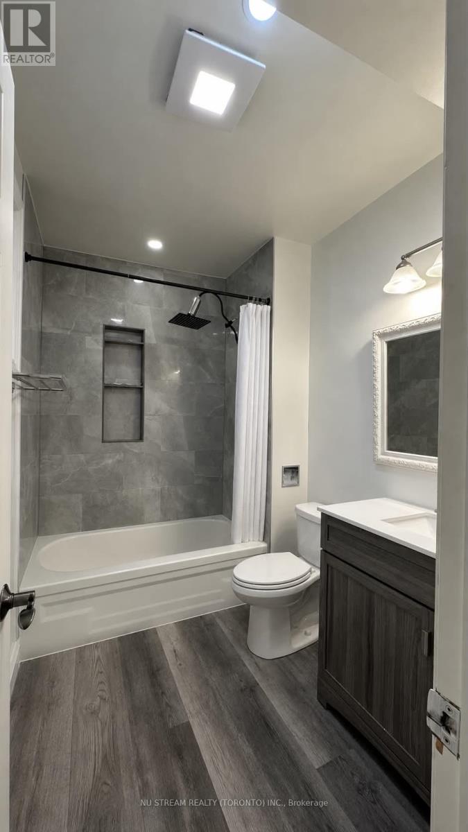 Main - 4- 75 Upper Canada Drive, Toronto (St. Andrew-Windfields), Ontario  M2P 2A2 - Photo 6 - C13757796