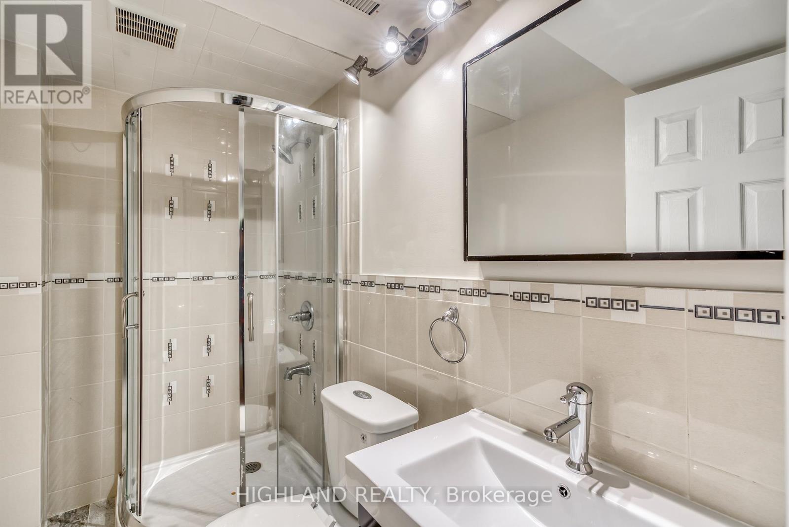 5898 Manzanillo Crescent, Mississauga, Ontario  L5M 6Y6 - Photo 23 - W13757780