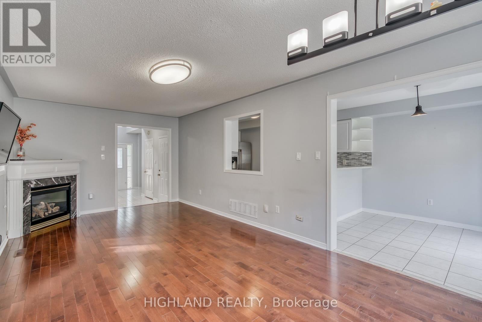 5898 Manzanillo Crescent, Mississauga, Ontario  L5M 6Y6 - Photo 8 - W13757780