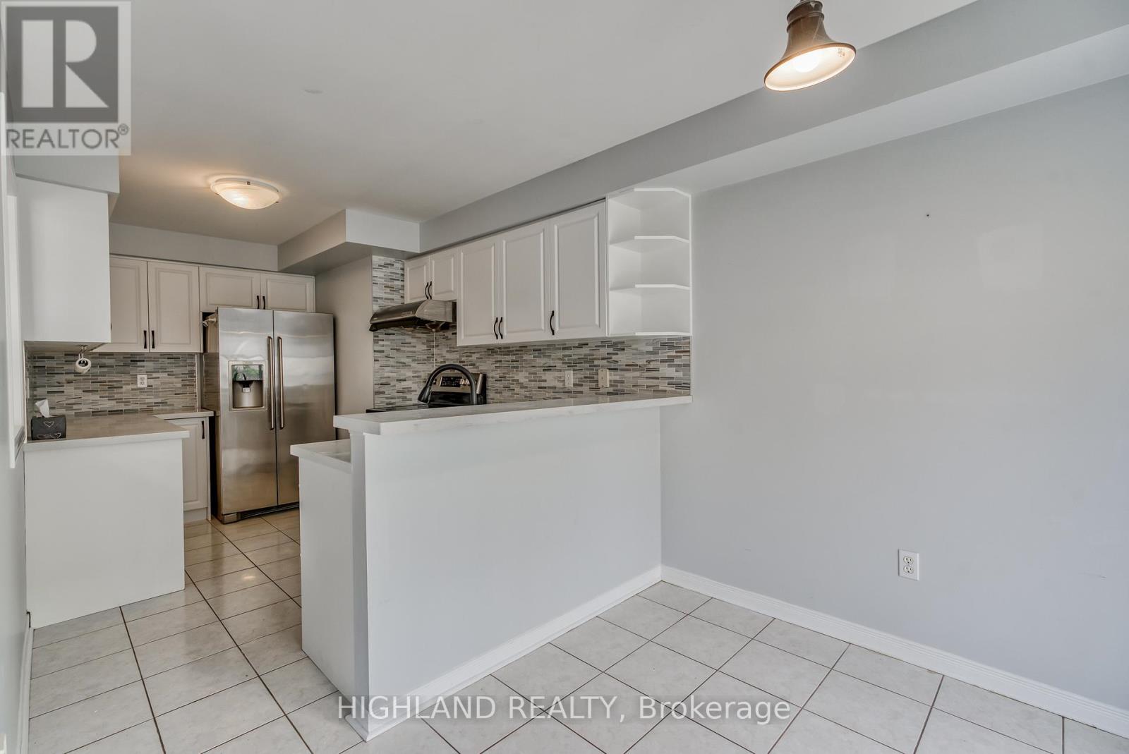 5898 Manzanillo Crescent, Mississauga, Ontario  L5M 6Y6 - Photo 9 - W13757780