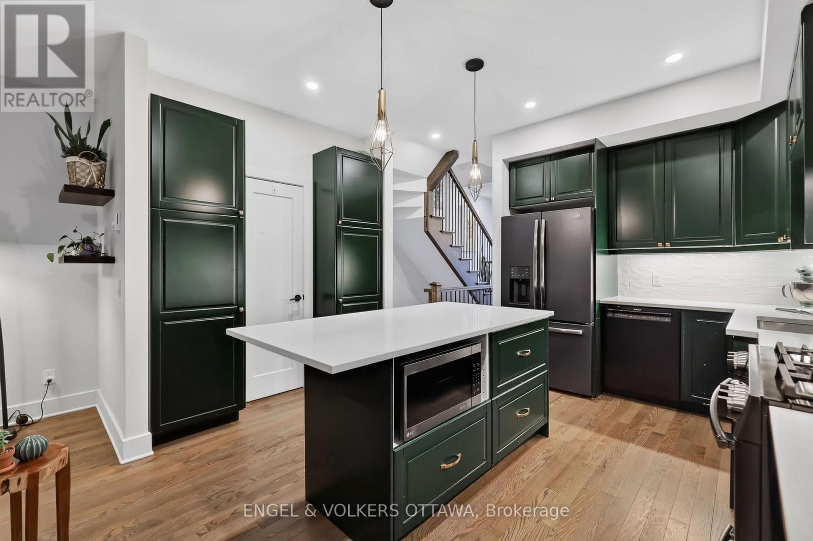 304 Riverdale Avenue, Ottawa, Ontario  K1S 1R5 - Photo 8 - X13623314