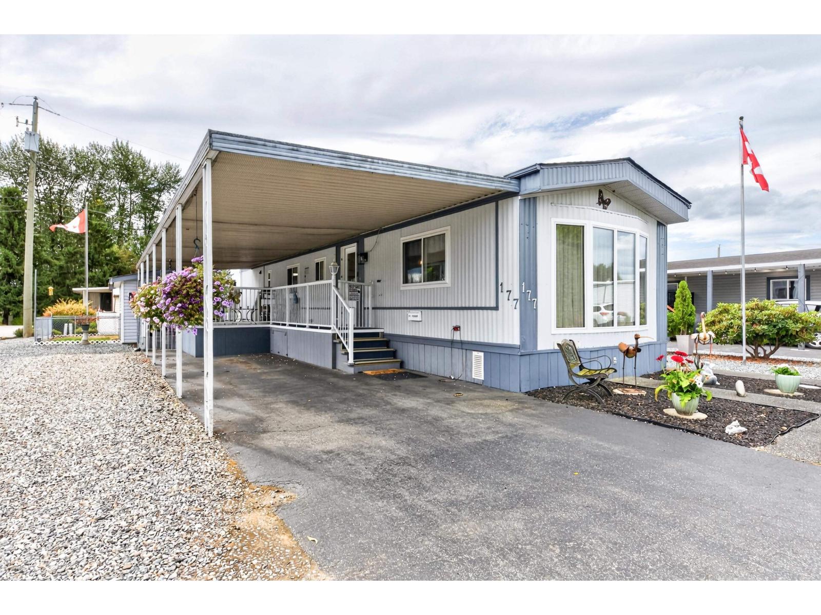 177 27111 0 Avenue, Langley, British Columbia  V4W 2T4 - Photo 2 - R3162746