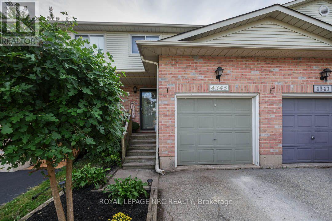 4345 Beverley Crescent, Lincoln, Ontario L3J 0P6 - Photo 3 - X13757800