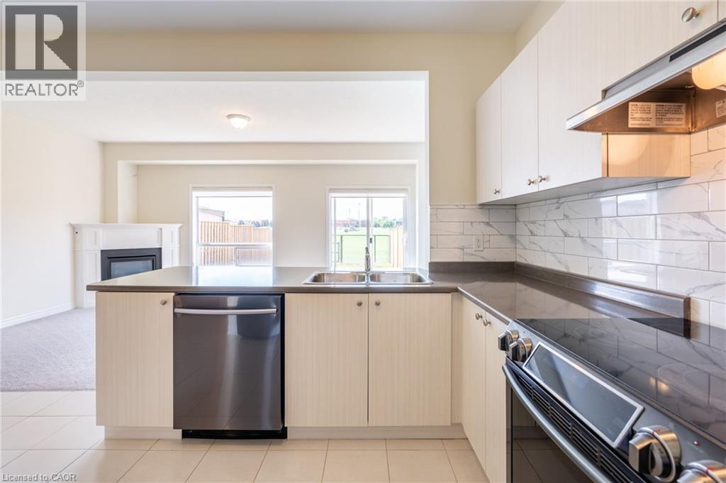 175 Lormont Boulevard, Stoney Creek, Ontario  L8J 0K1 - Photo 15 - 40861558