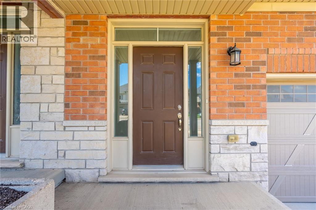 175 Lormont Boulevard, Stoney Creek, Ontario  L8J 0K1 - Photo 3 - 40861558