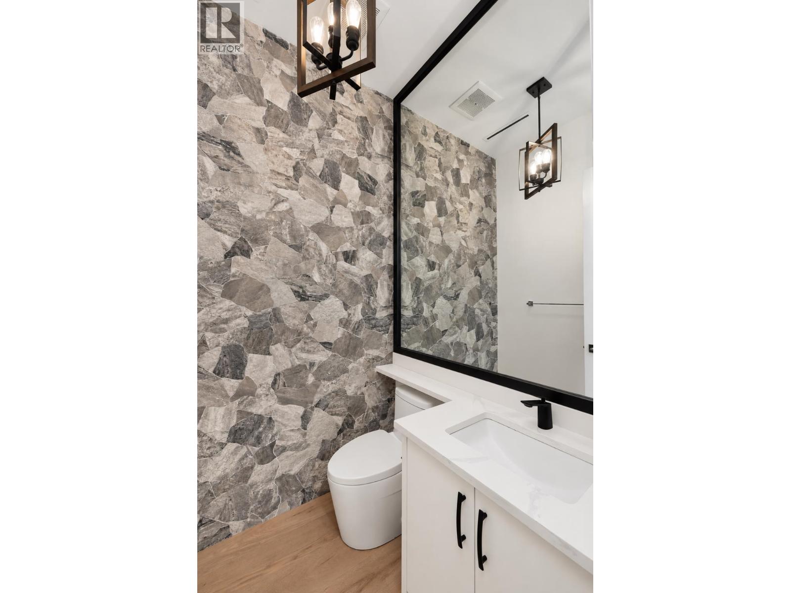 344 E 21 Street, North Vancouver, British Columbia  V7L 3B8 - Photo 11 - R3162587