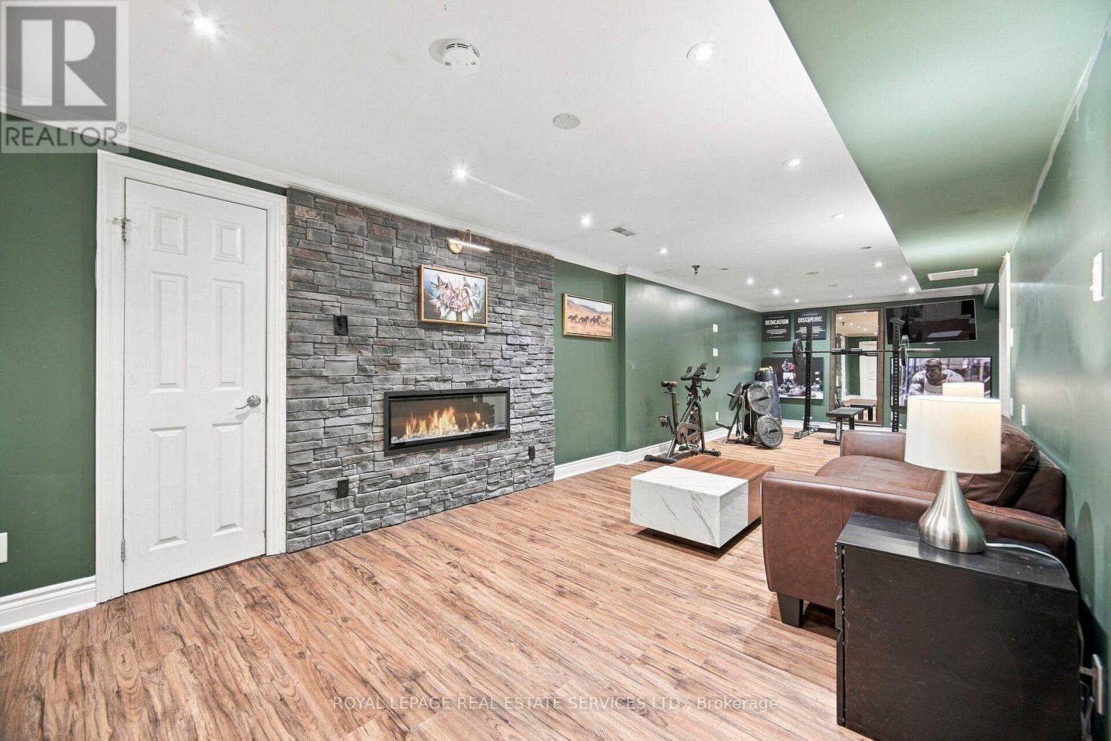 15 Velma Drive, Toronto, Ontario  M8Z 2N2 - Photo 31 - W13757754