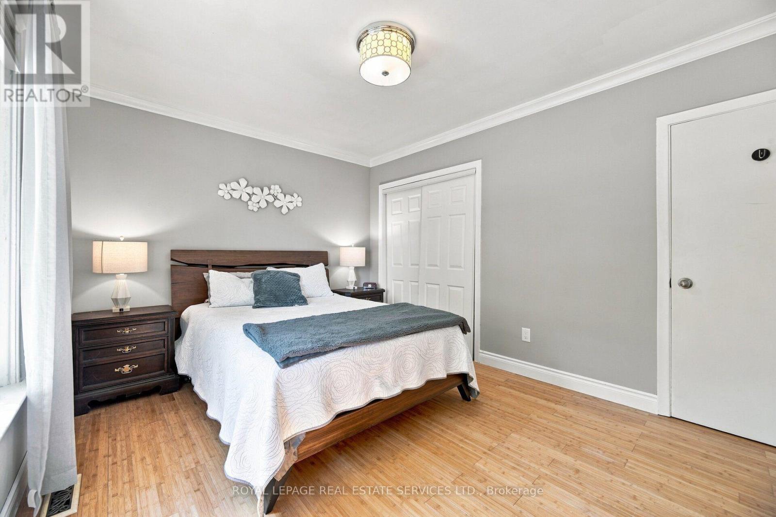 15 Velma Drive, Toronto, Ontario  M8Z 2N2 - Photo 19 - W13757754
