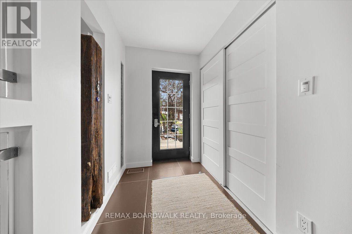 152 Duford Street, Ottawa, Ontario  K2L 6Z7 - Photo 2 - X13757814