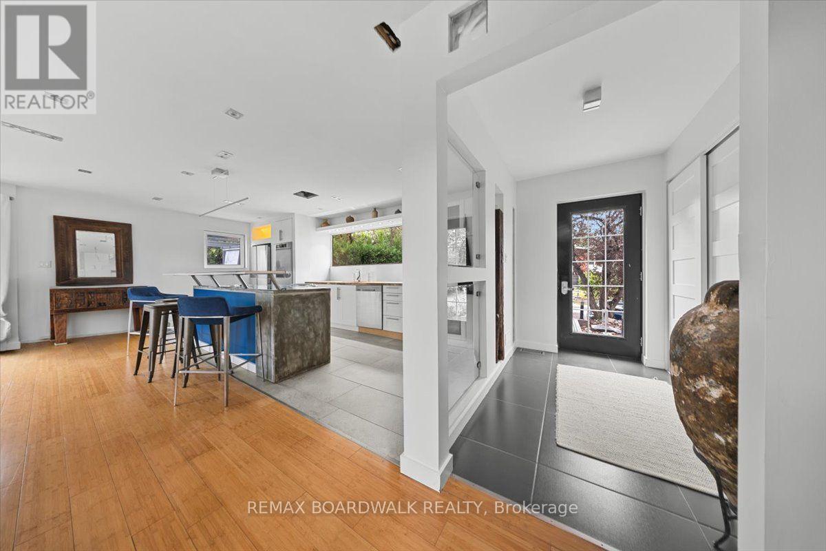 152 Duford Street, Ottawa, Ontario  K2L 6Z7 - Photo 3 - X13757814
