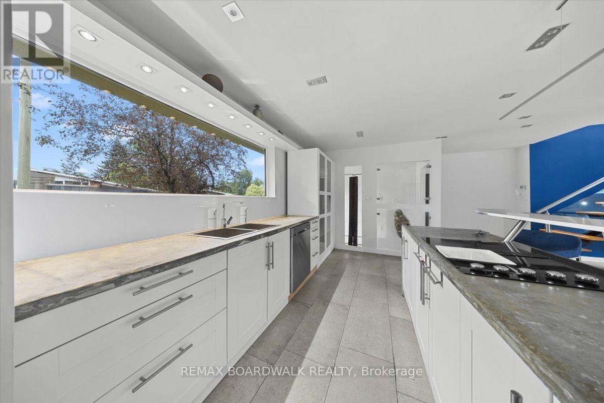 152 Duford Street, Ottawa, Ontario  K2L 6Z7 - Photo 6 - X13757814