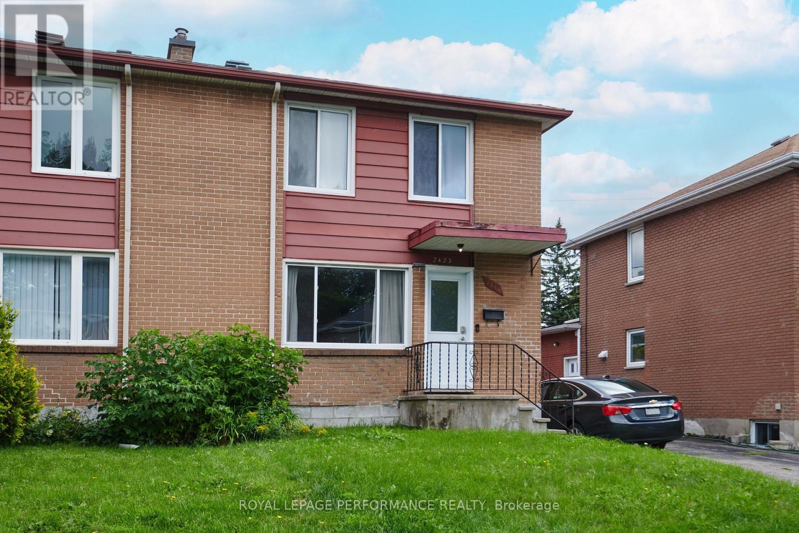 2423 CLEMENTINE BOULEVARD, Ottawa, Ontario