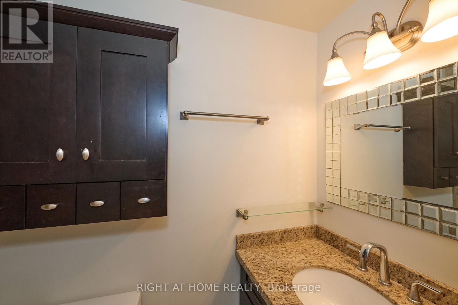 169rc - 169 Rusty Crest Way, Toronto, Ontario  M2J 2Y5 - Photo 13 - C13757848