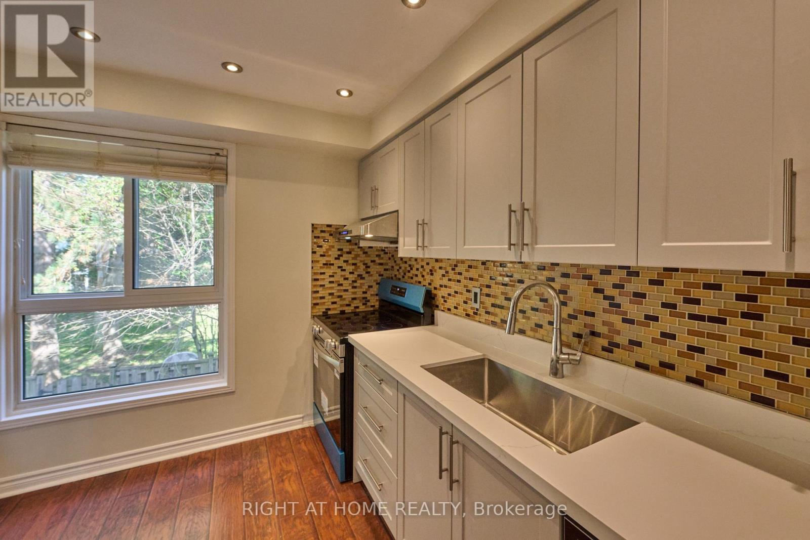 169rc - 169 Rusty Crest Way, Toronto, Ontario  M2J 2Y5 - Photo 8 - C13757848