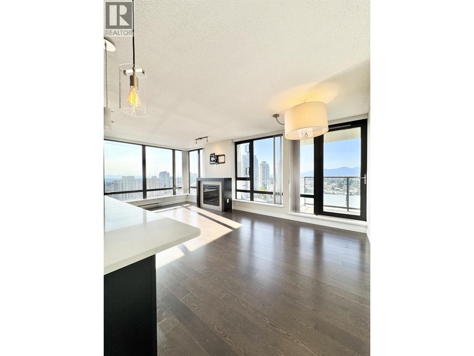 2XXX 7328 ARCOLA STREET, burnaby, British Columbia