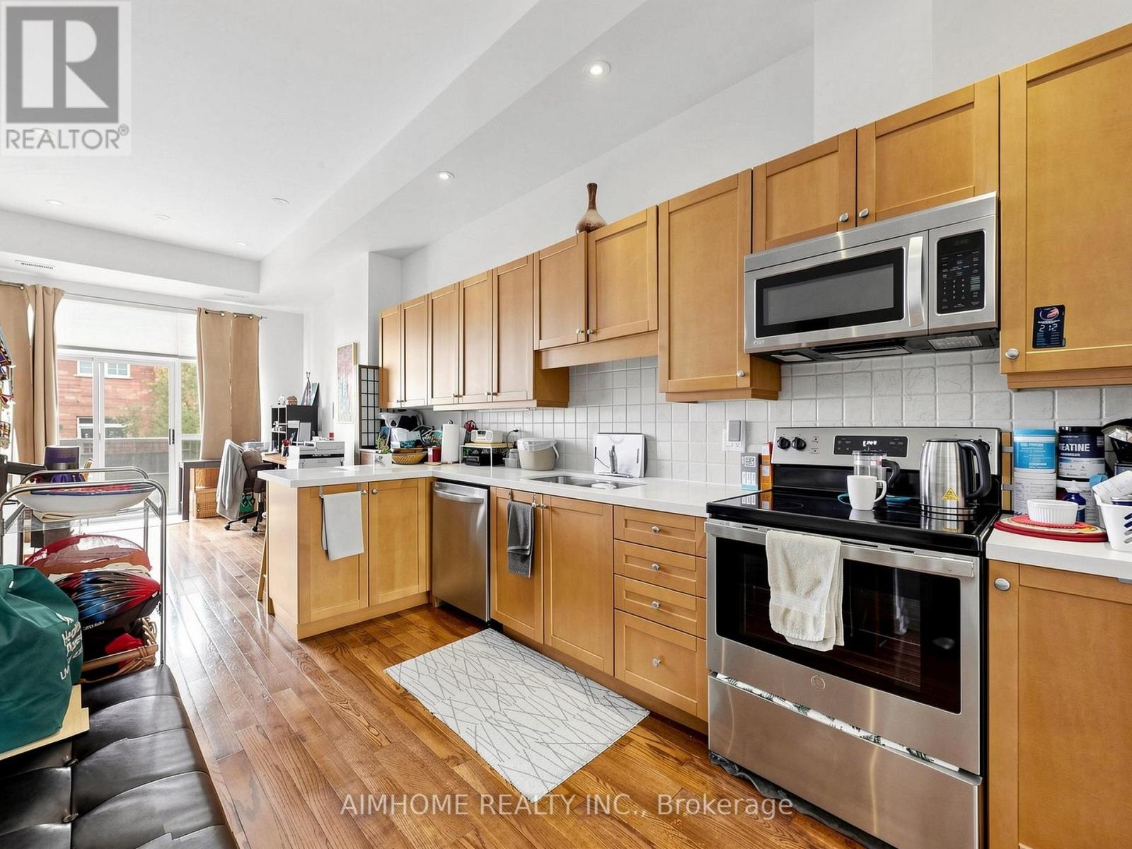 1089 Dundas Street E, Toronto, Ontario  M4M 1R9 - Photo 21 - E13757818