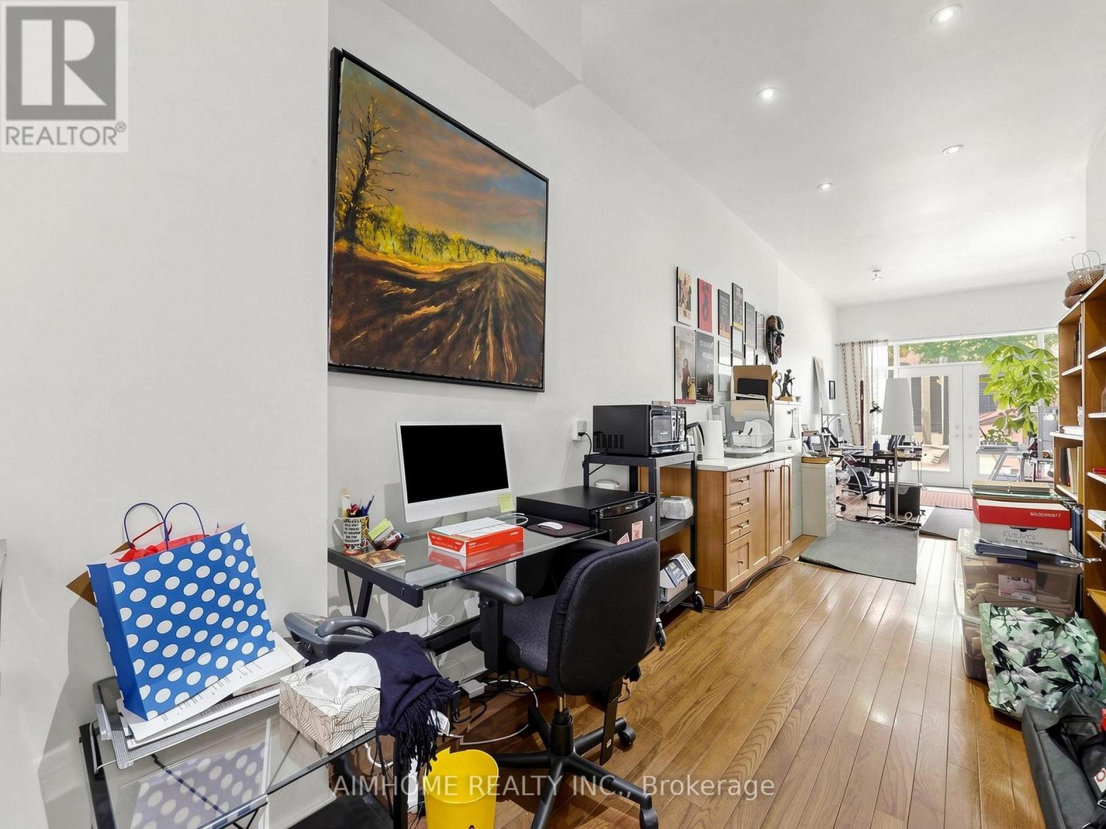 1089 Dundas Street E, Toronto, Ontario  M4M 1R9 - Photo 8 - E13757818
