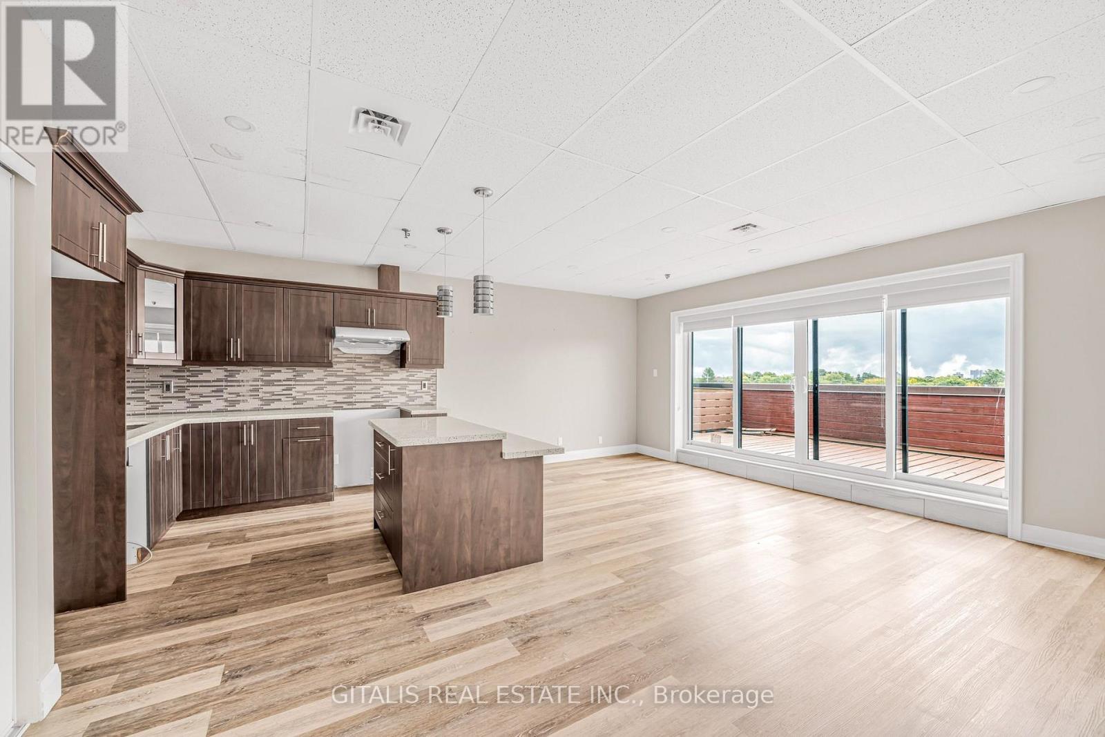 204 - 793 PHARMACY AVENUE, Toronto, Ontario