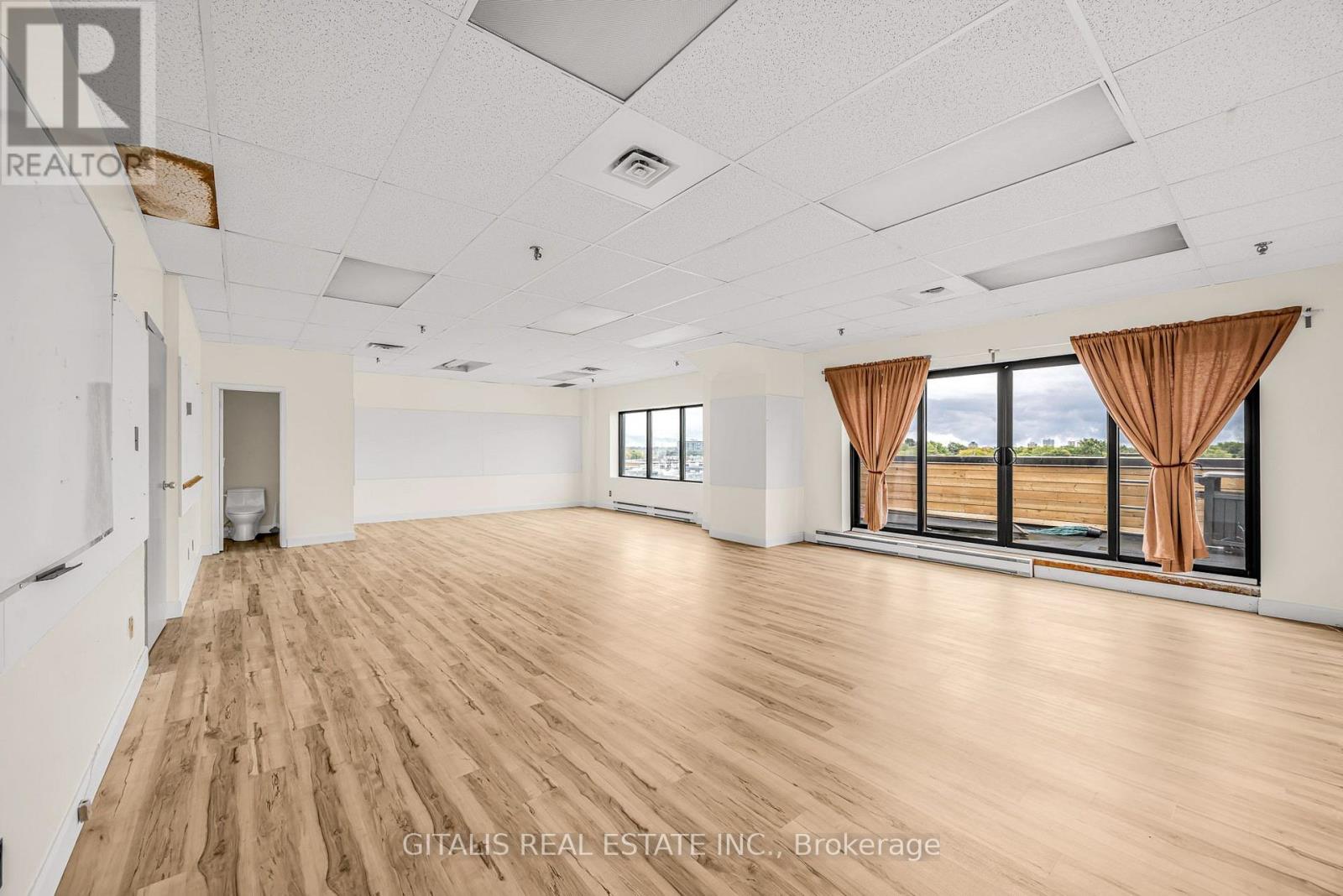 204 - 793 Pharmacy Avenue, Toronto, Ontario  M1L 3K2 - Photo 8 - E13757860