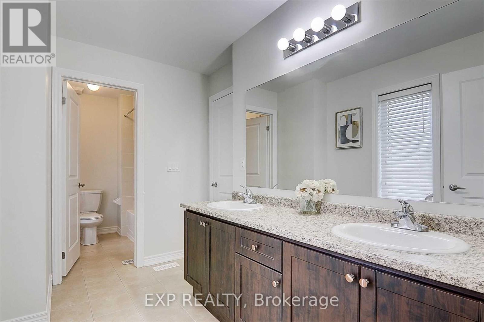 500 Mcgregor Farm Terrace, Newmarket, Ontario  L3X 0H7 - Photo 32 - N13757846