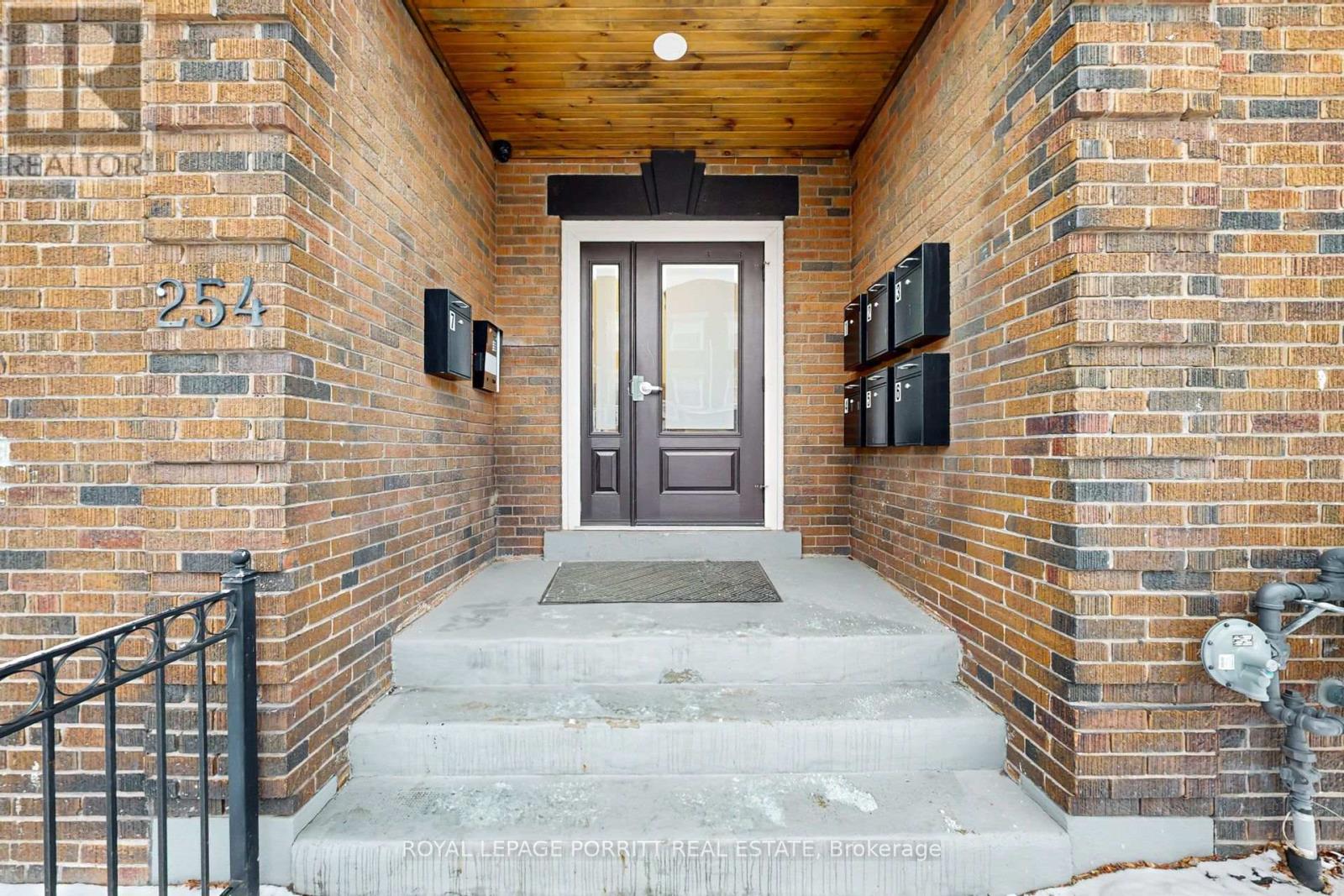 3 - 254 Armadale Avenue, Toronto, Ontario  M6S 3K4 - Photo 28 - W13757858