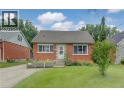 104 MAUSSER Avenue, Kitchener, Ontario