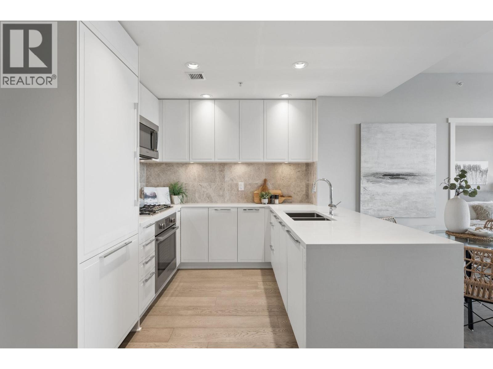 1208 118 Carrie Cates Court, North Vancouver, British Columbia  V7M 0G6 - Photo 7 - R3162422