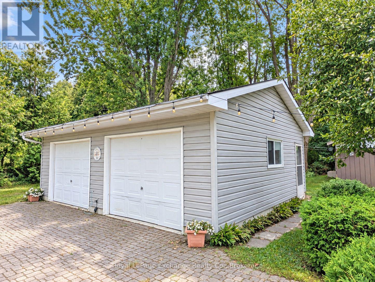 39 Mcconnell Drive, Kincardine, Ontario  N2Z 2X6 - Photo 2 - X13757886