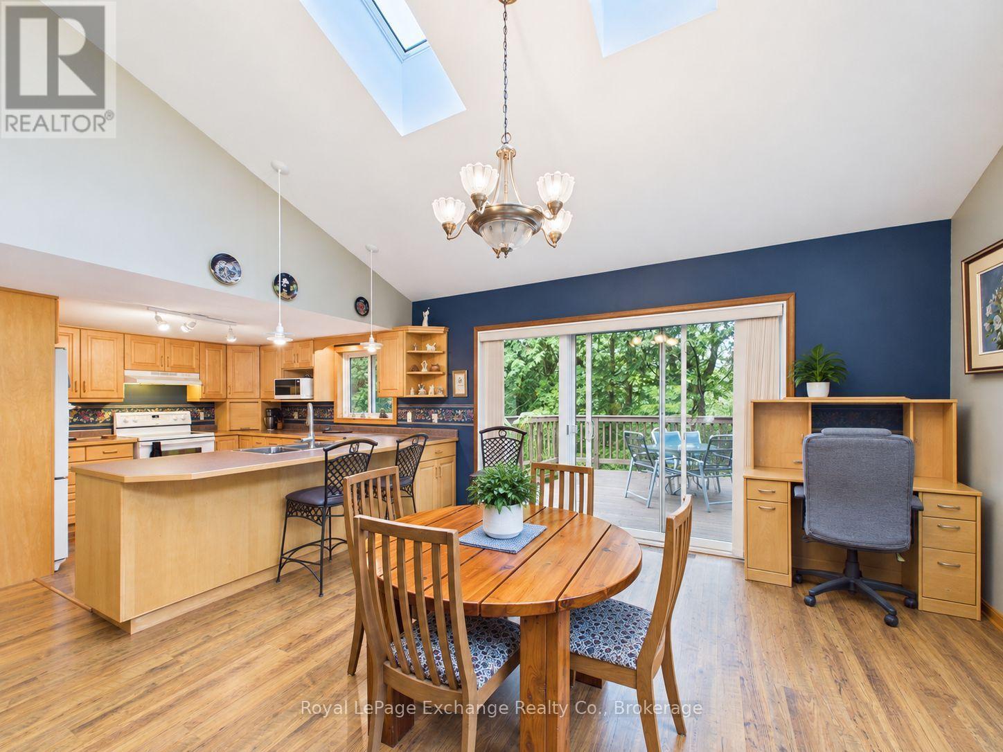 39 Mcconnell Drive, Kincardine, Ontario  N2Z 2X6 - Photo 8 - X13757886