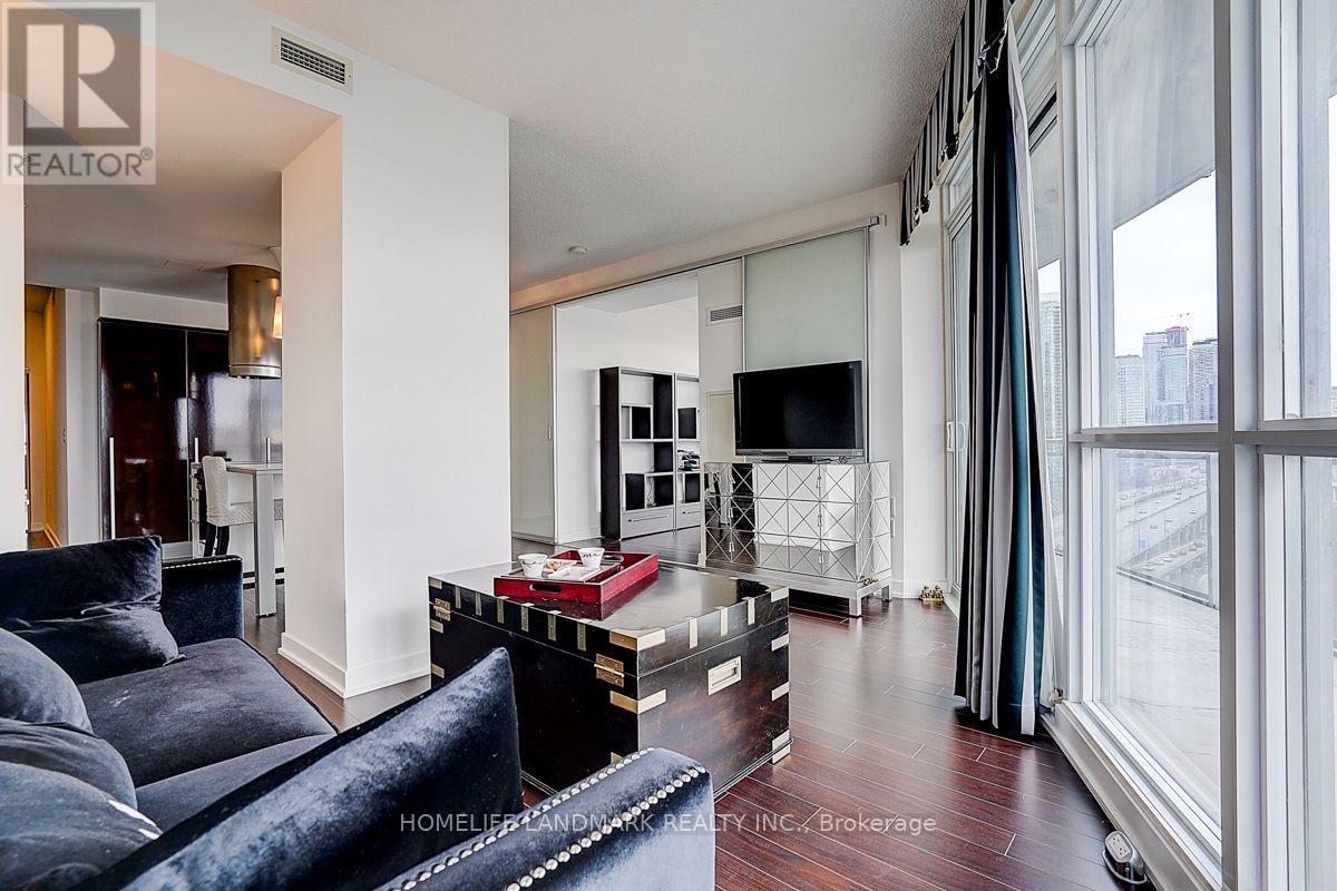 1912 - 38 Dan Leckie Way, Toronto, Ontario  M5V 2V6 - Photo 12 - C13757864