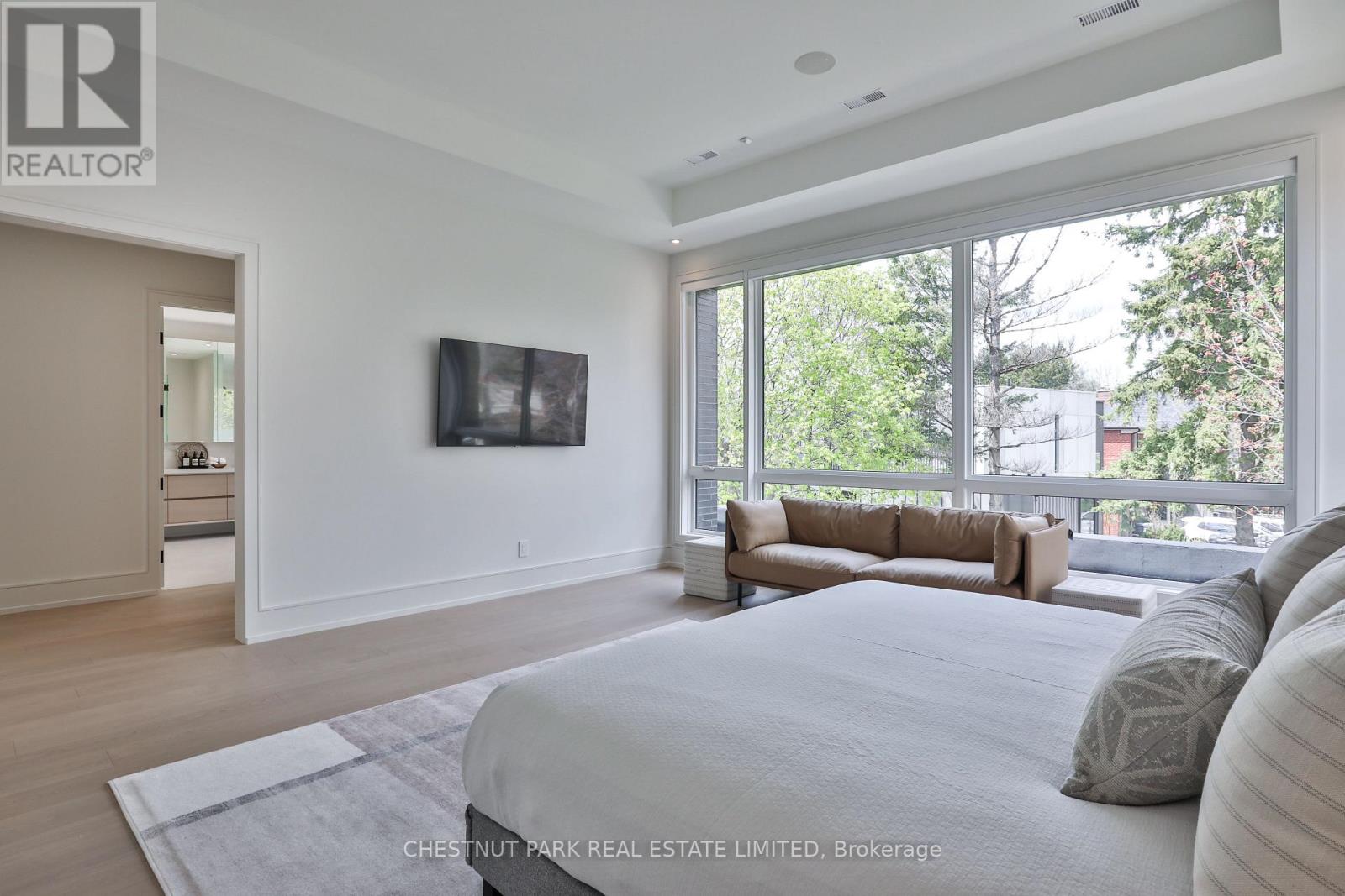 2 Marchwood Drive, Toronto, Ontario  M3H 1J8 - Photo 26 - C13757872