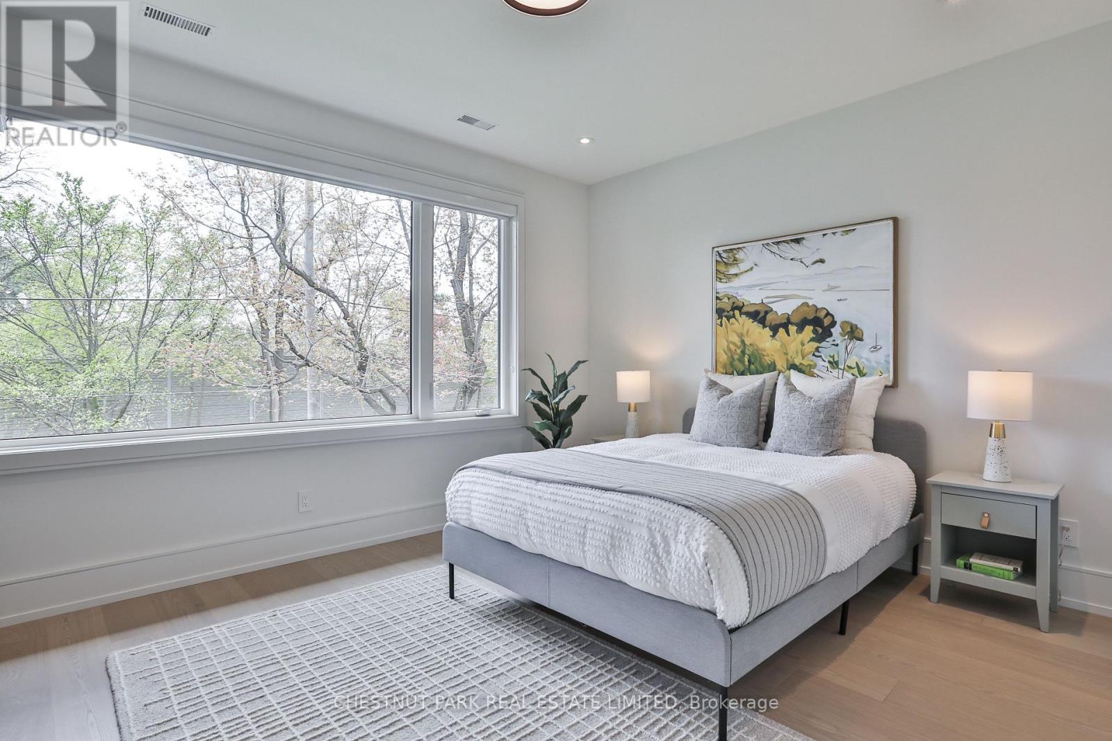 2 Marchwood Drive, Toronto, Ontario  M3H 1J8 - Photo 38 - C13757872