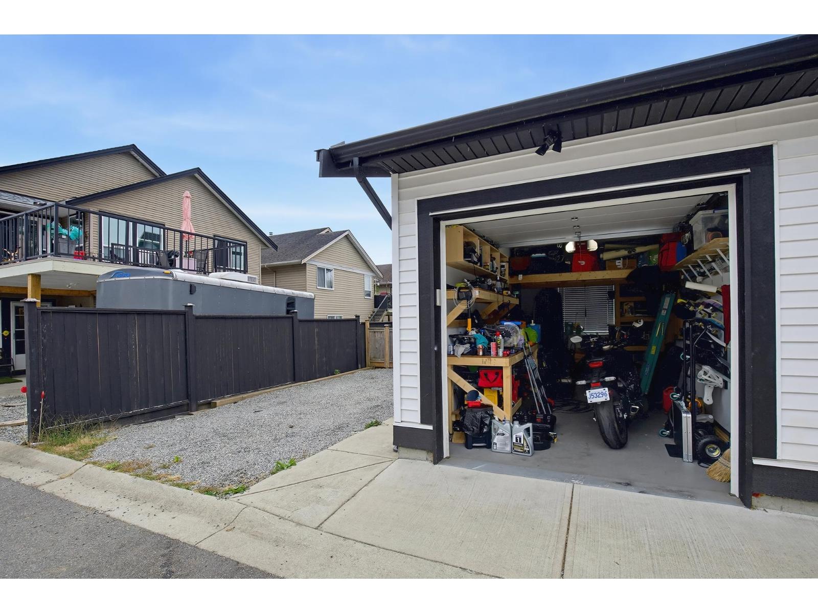 33367 5th Avenue, Mission, British Columbia  V2V 1W2 - Photo 37 - R3161953