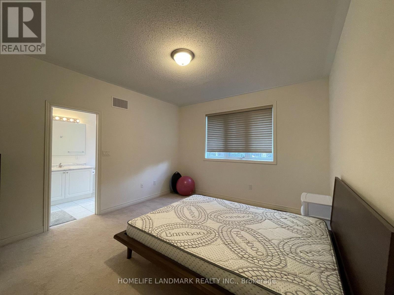 156 Radial Drive, Aurora, Ontario L4G 0Z8 - Photo 21 - N13757866