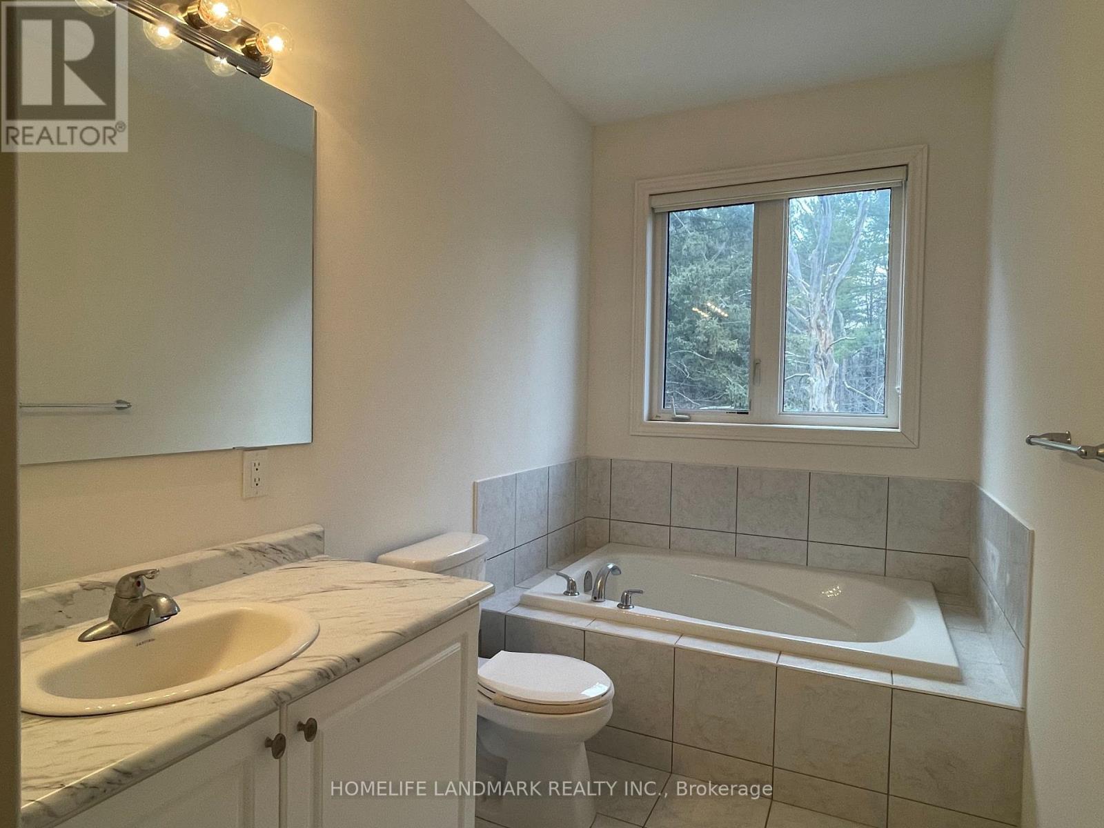 156 Radial Drive, Aurora, Ontario L4G 0Z8 - Photo 23 - N13757866