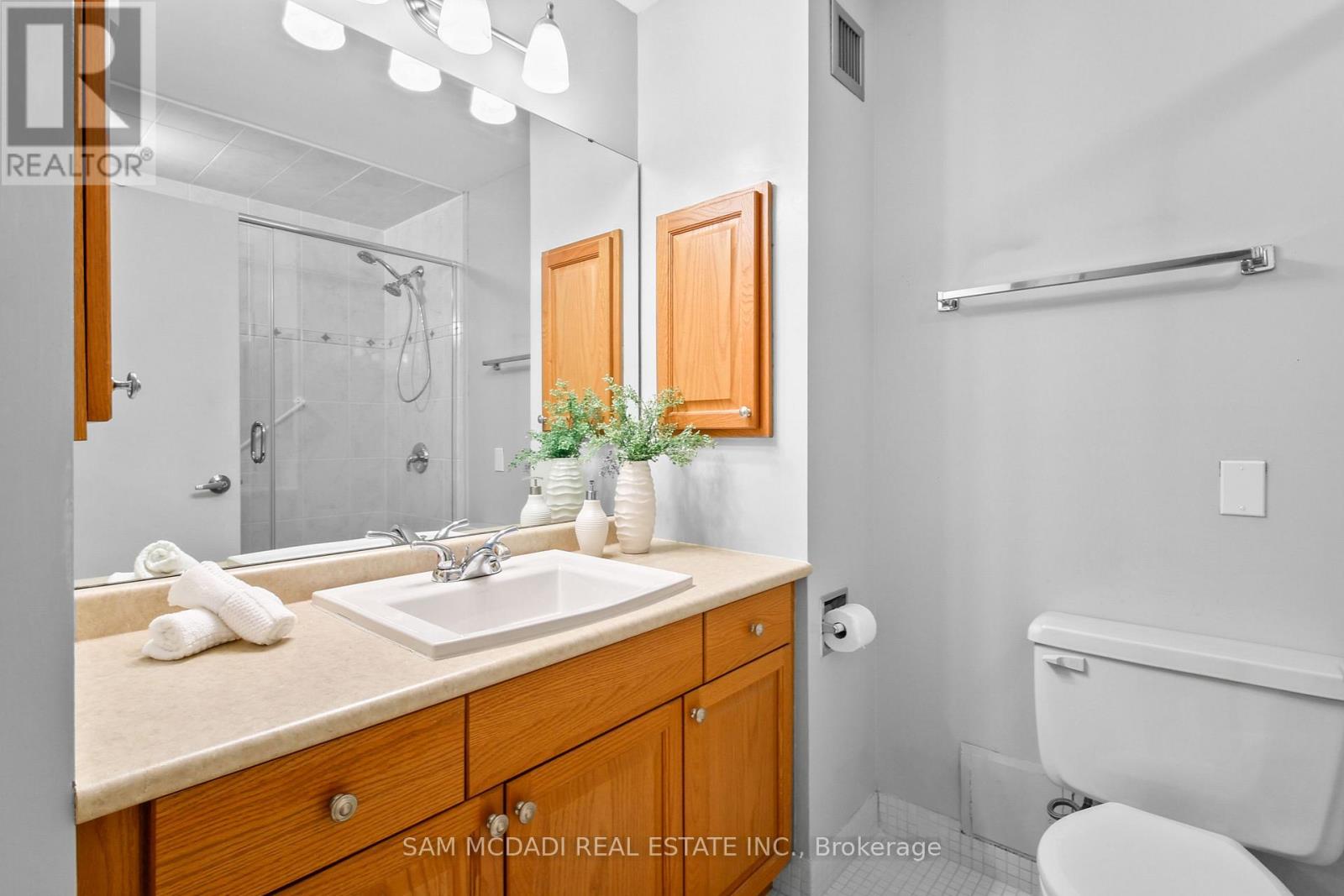 1007 - 1300 Bloor Street, Mississauga, Ontario  L4Y 3Z2 - Photo 17 - W13757878