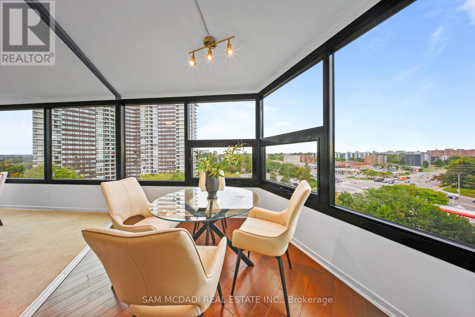 1007 - 1300 Bloor Street, Mississauga, Ontario  L4Y 3Z2 - Photo 8 - W13757878