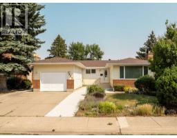 3833 Pebble Place S, Lethbridge, Alberta