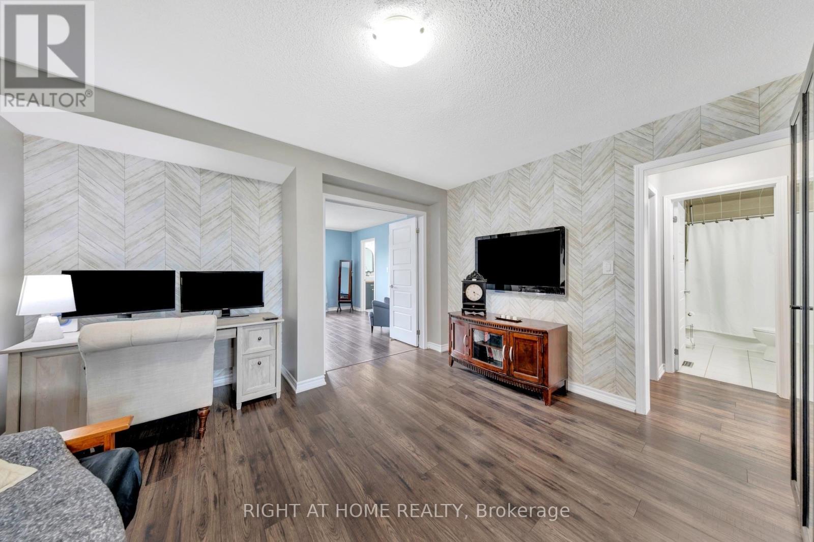 171 Thomas Phillips Drive, Aurora, Ontario  L4G 0X9 - Photo 19 - N13757884