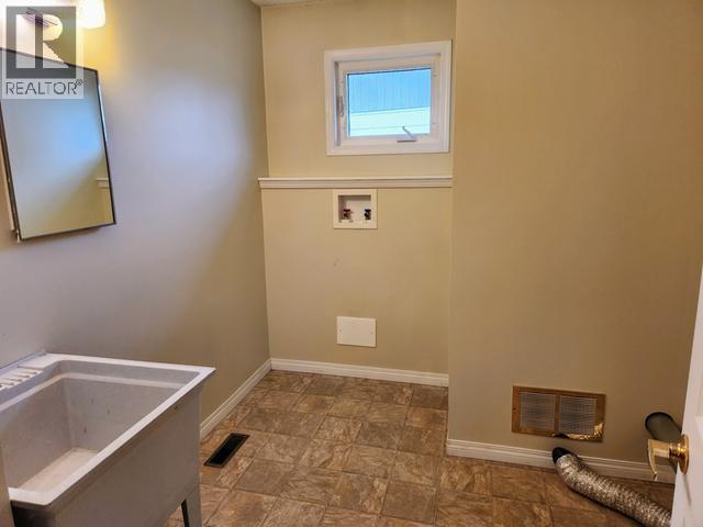 26 OGILVIE CRES photo 14