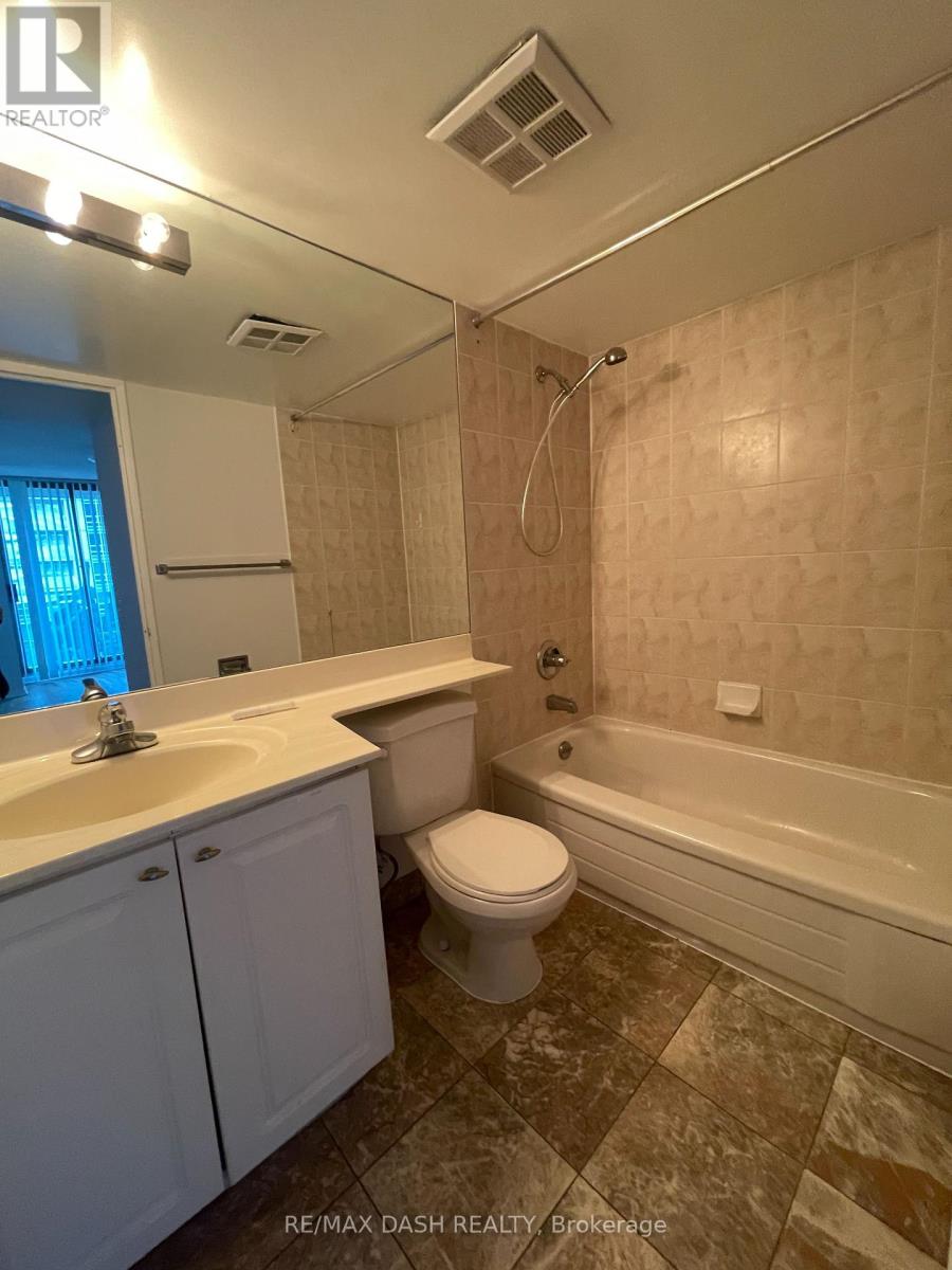1210 - 750 Bay Street, Toronto, Ontario  M5G 1N6 - Photo 4 - C13757892