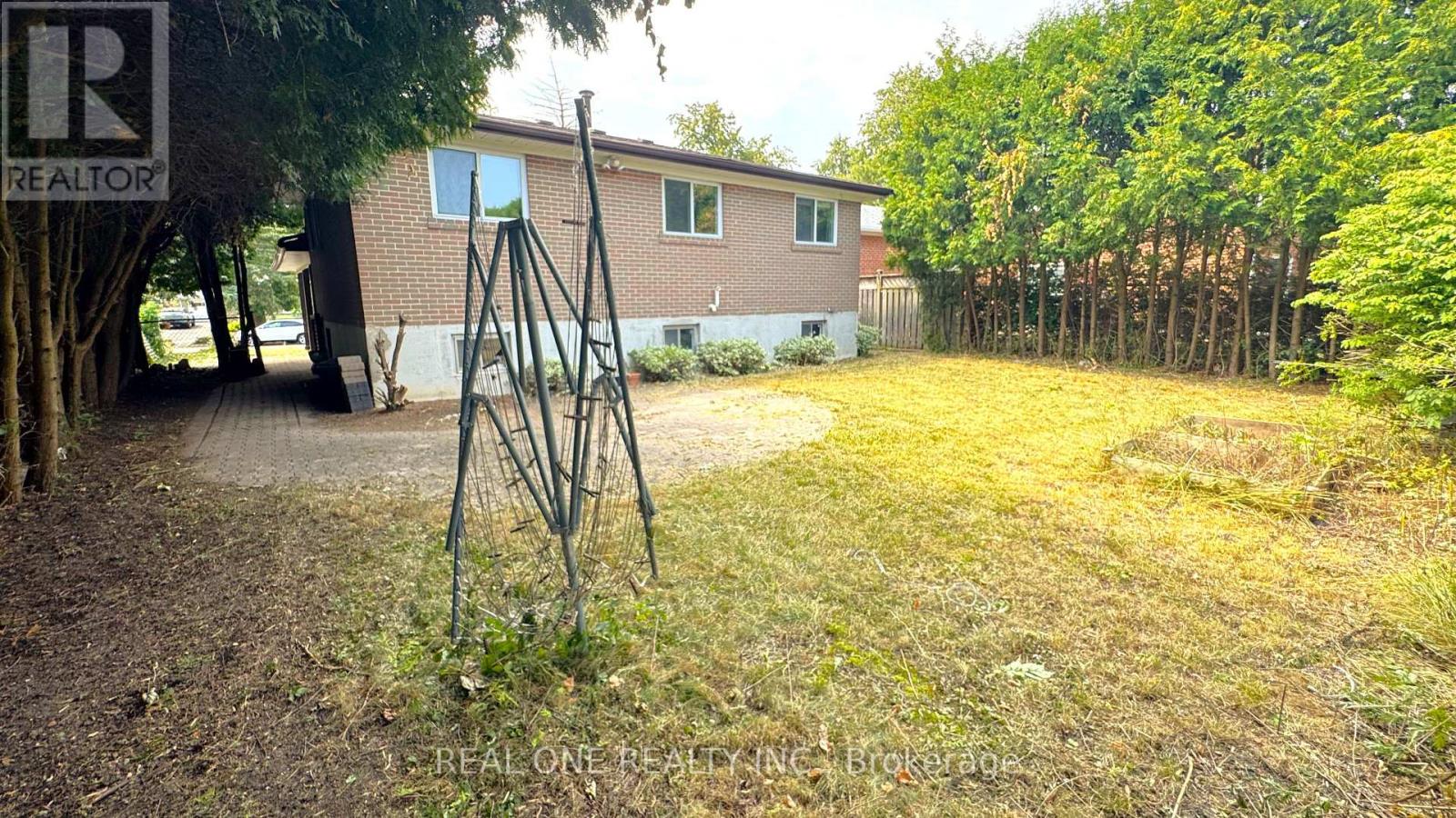 35 Corning Road, Toronto, Ontario  M2J 2L6 - Photo 38 - C13757898