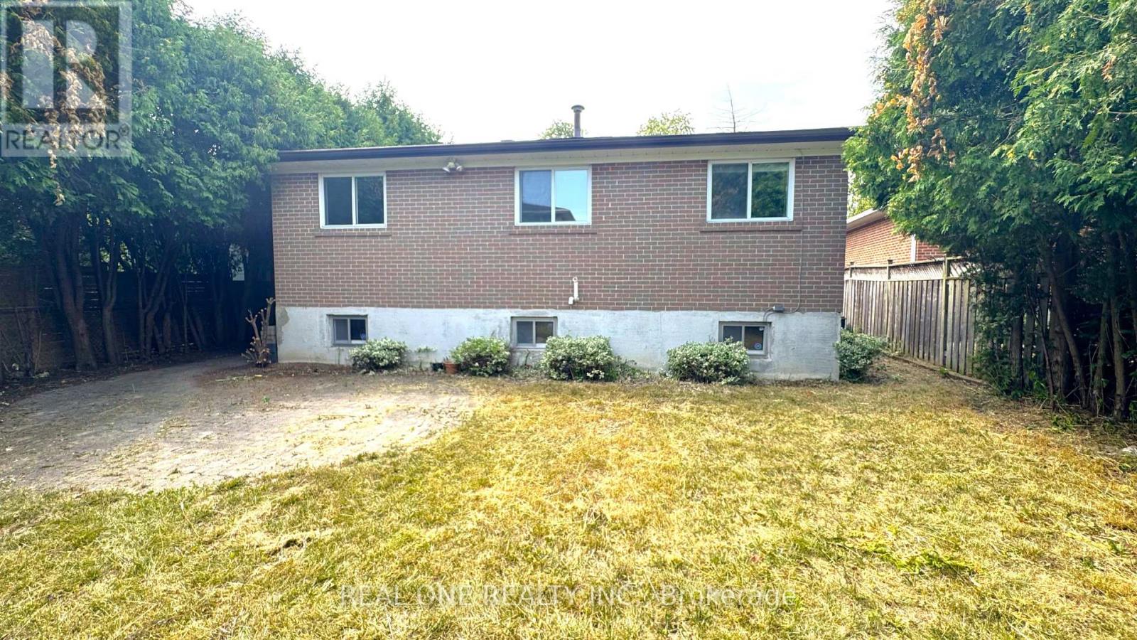 35 Corning Road, Toronto, Ontario  M2J 2L6 - Photo 40 - C13757898