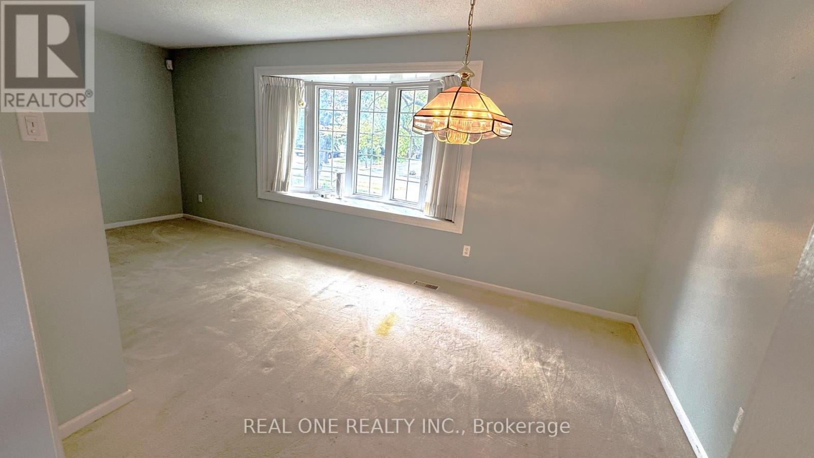35 Corning Road, Toronto, Ontario  M2J 2L6 - Photo 8 - C13757898