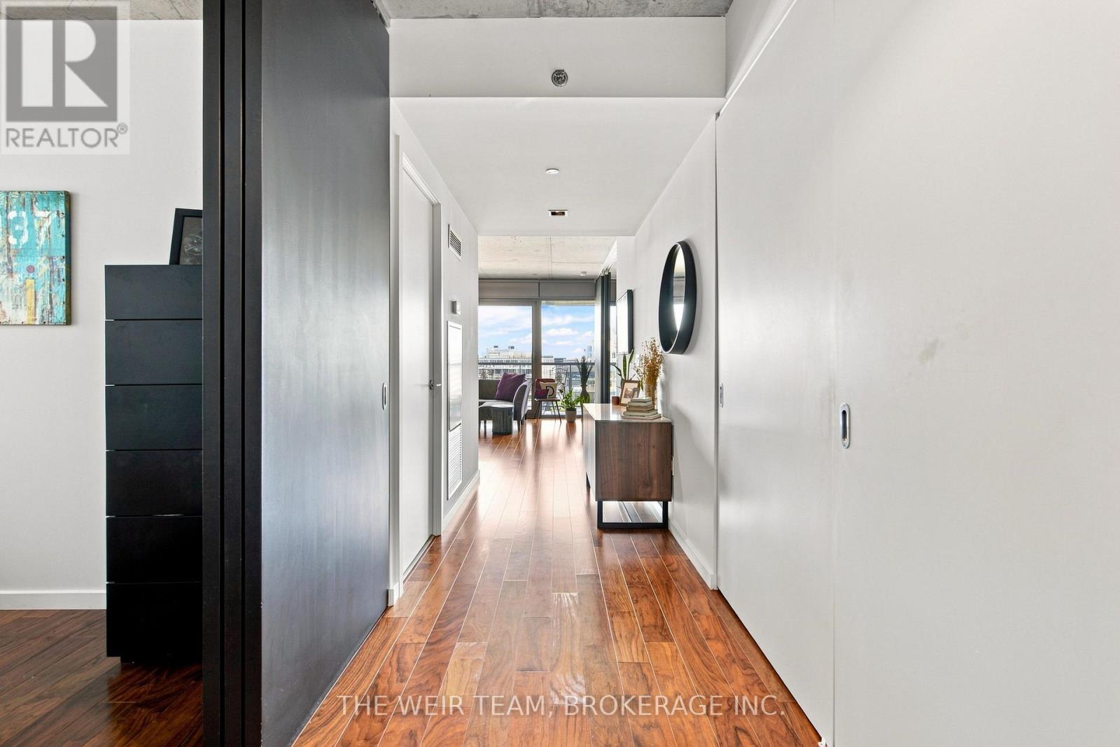 32 Trolley Crescent, Toronto, Ontario  M5A 0E8 - Photo 3 - C13757908